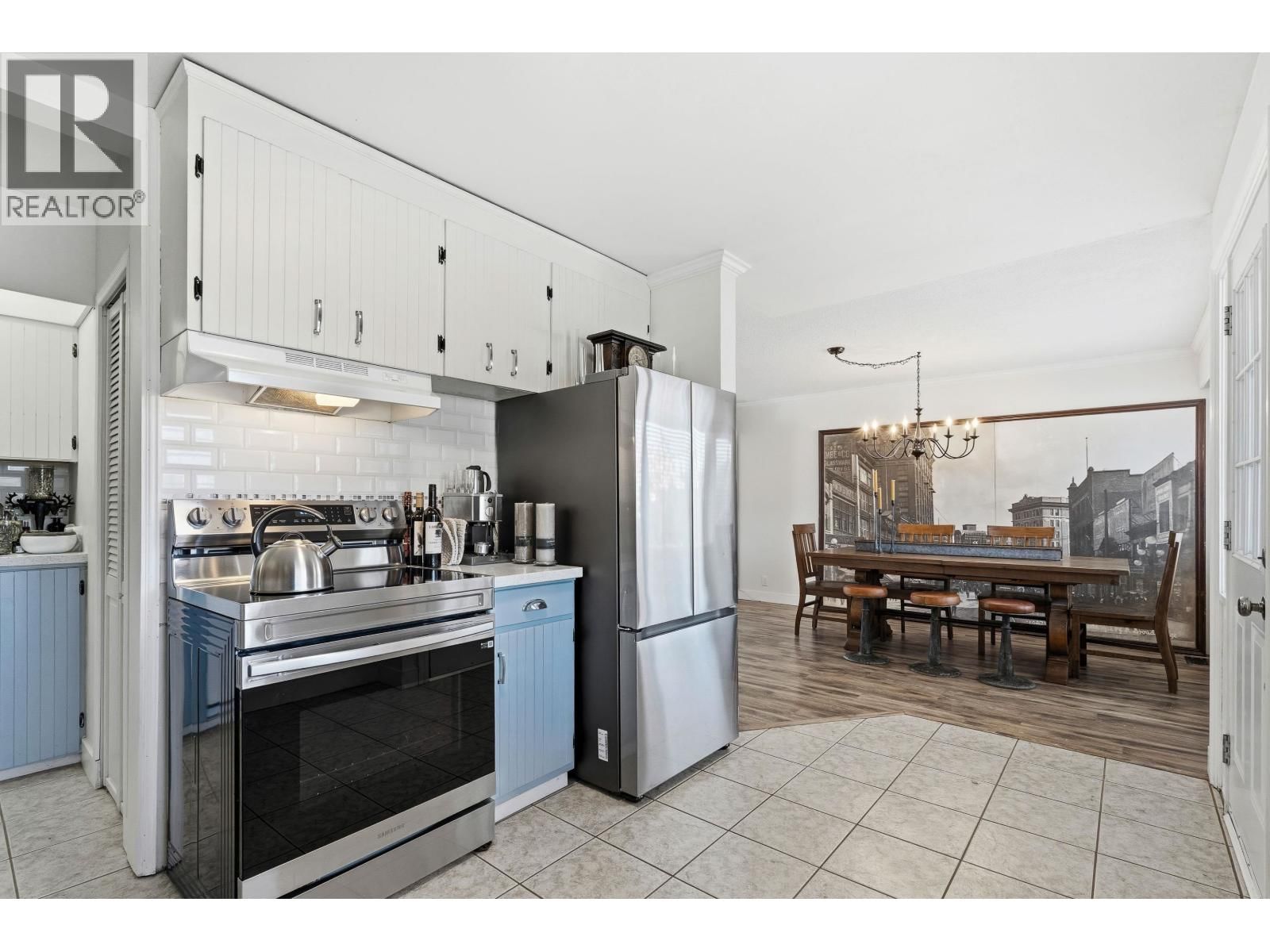 12082 261 STREET Image 18