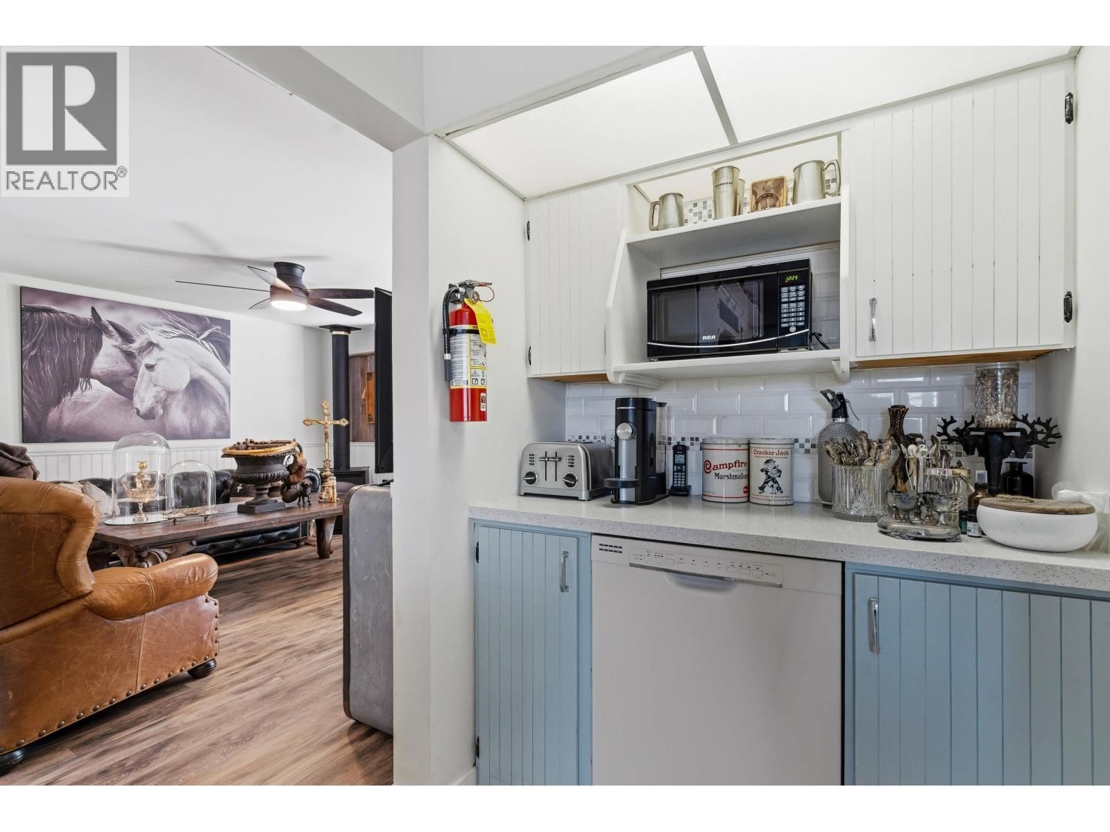 12082 261 STREET Image 19