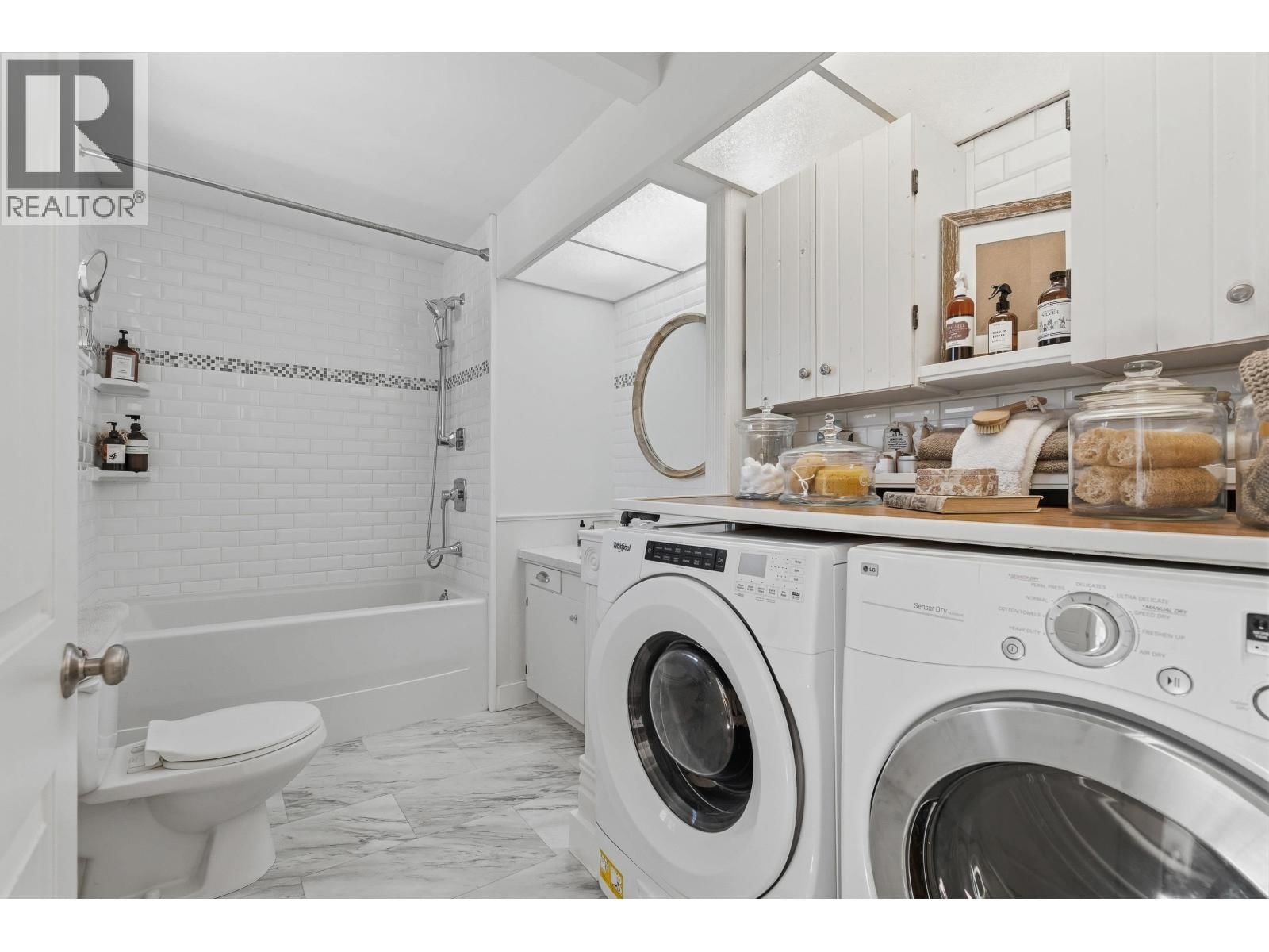 12082 261 STREET Image 31