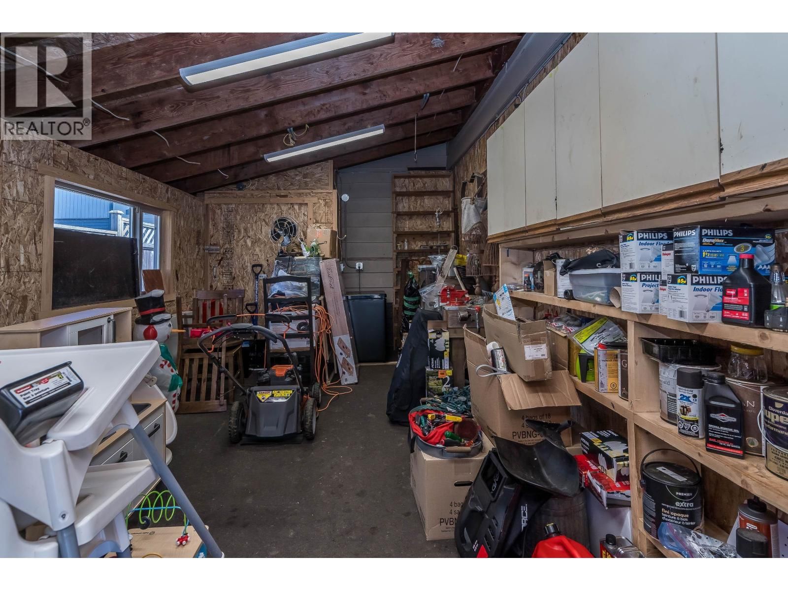 12082 261 STREET Image 38