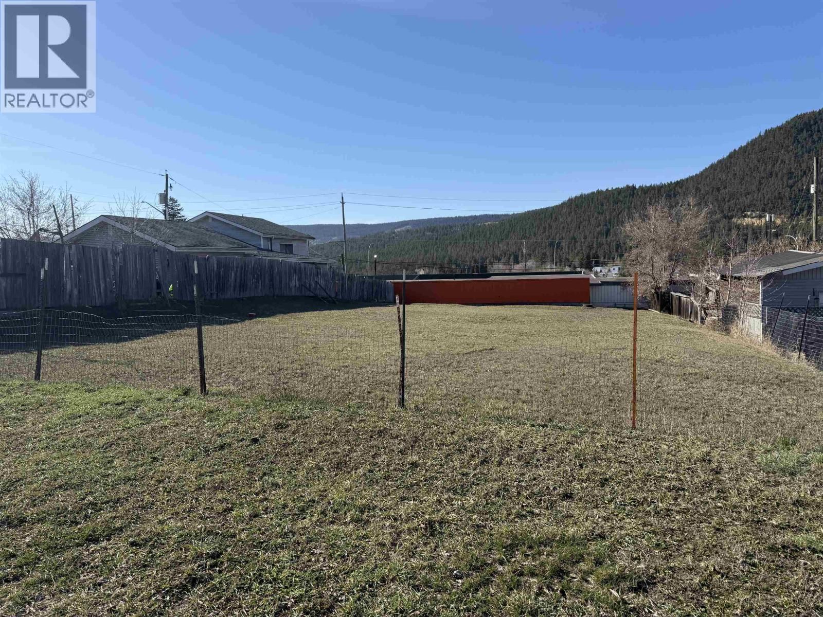 2003 SECOND AVENUE Image 1