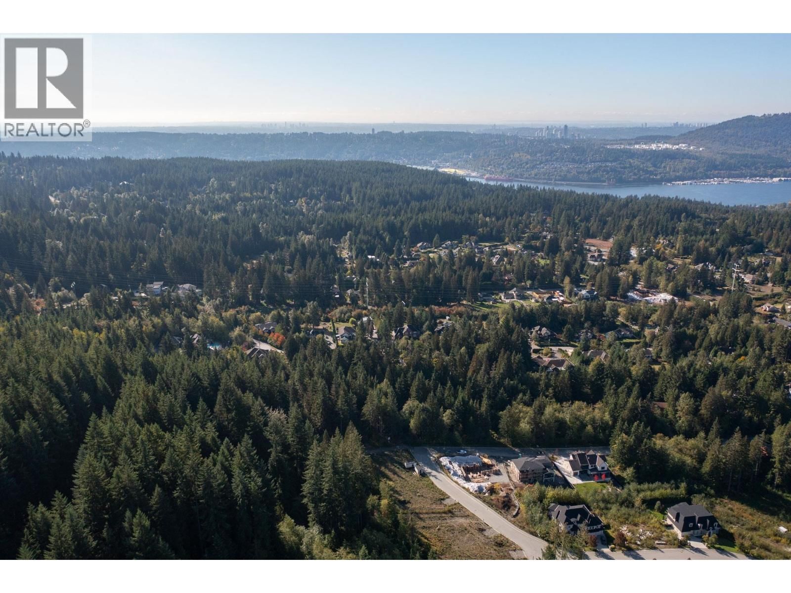 2990 EAGLECREST DRIVE Image 15