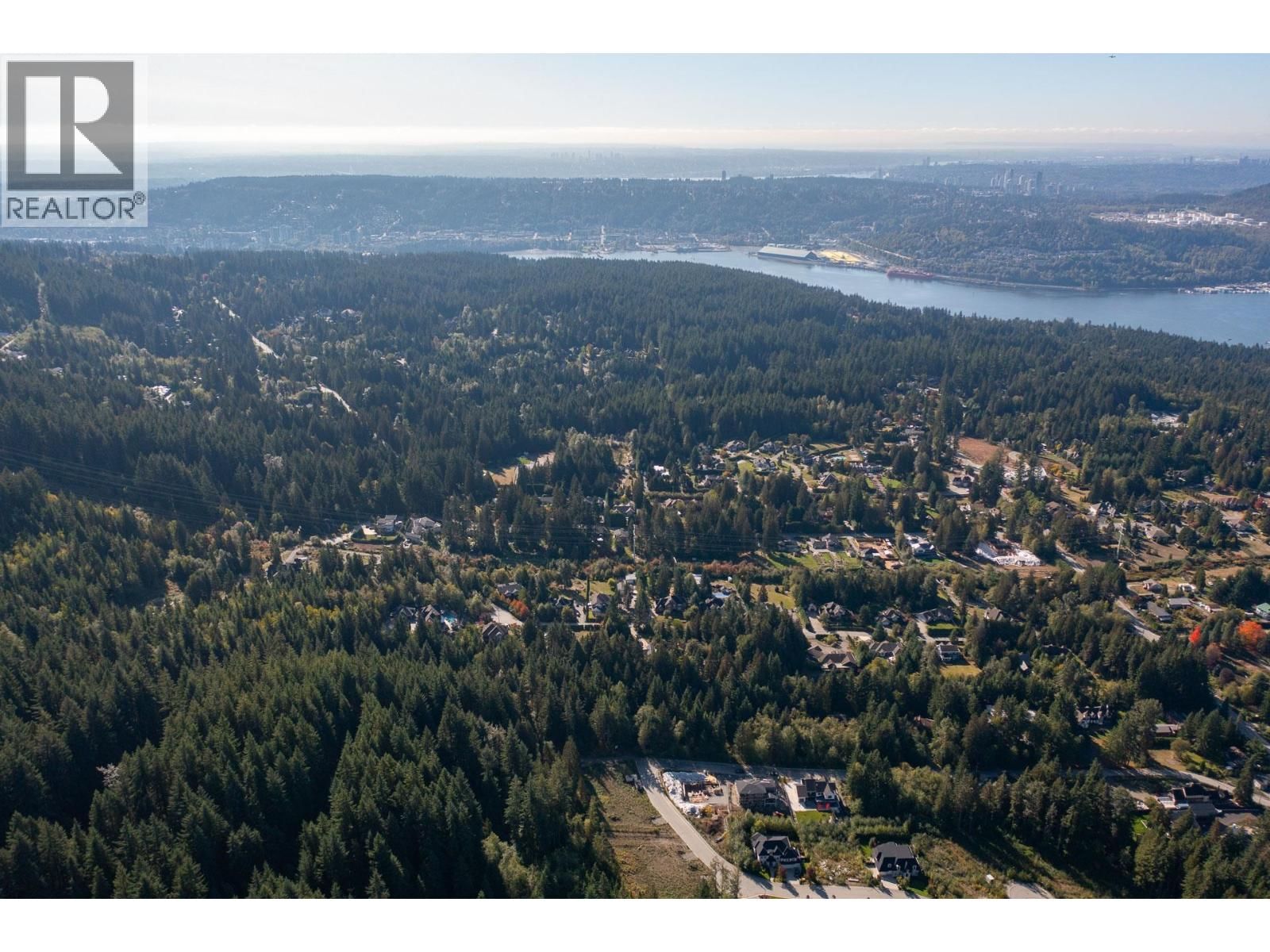 2990 EAGLECREST DRIVE Image 17