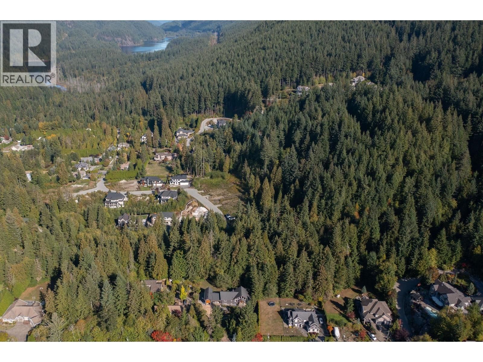 2990 EAGLECREST DRIVE Image 25