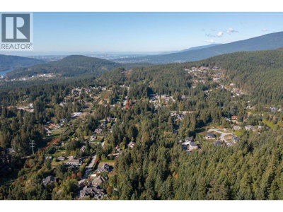 2990 EAGLECREST Drive | Anmore British Columbia | Slide Image Six