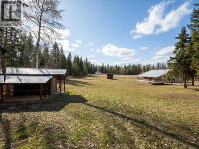 2852 PINNACLES Road | Quesnel British Columbia | Slide Image Five