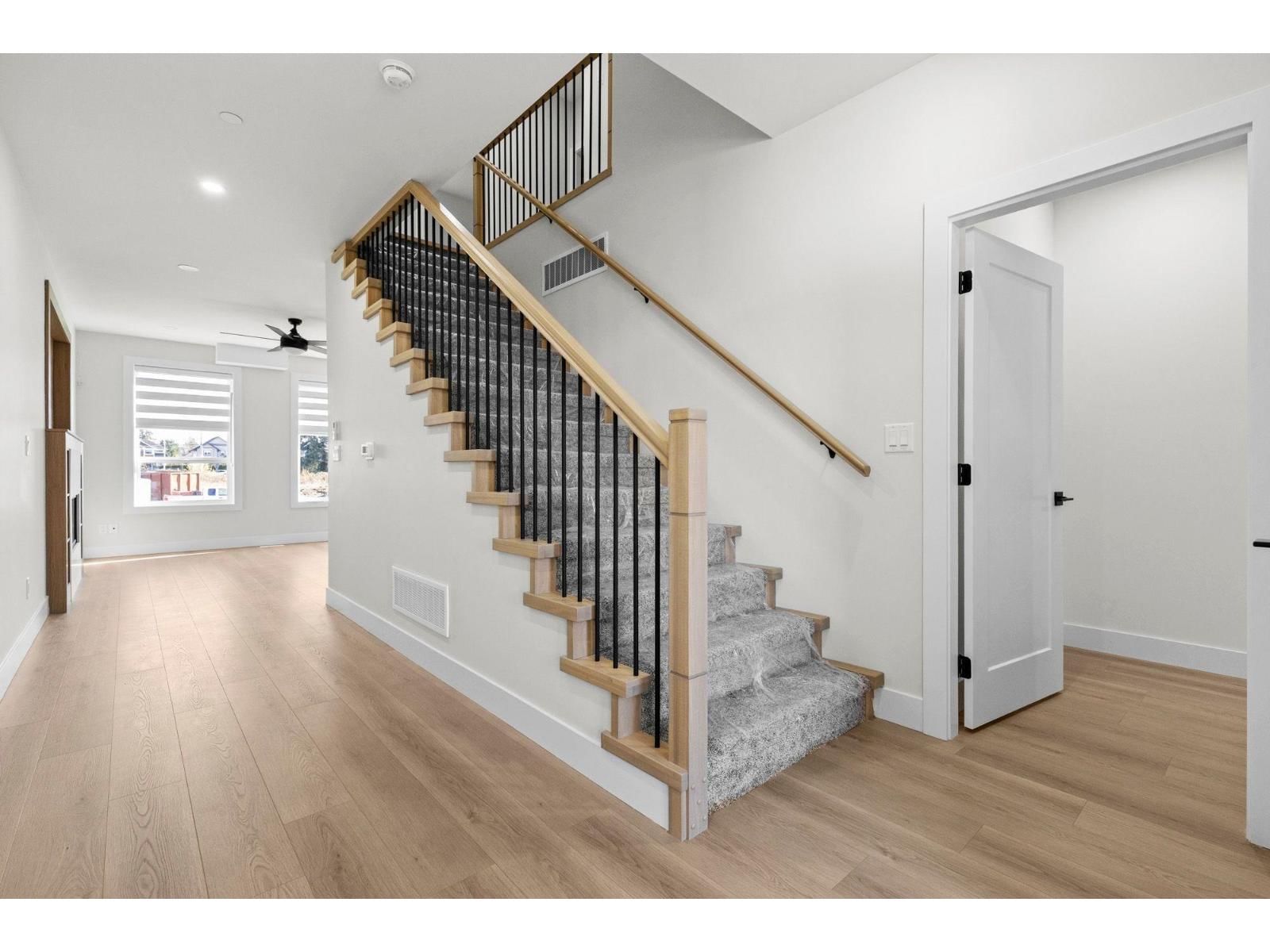 8576 DUNBAR WAY Image 24