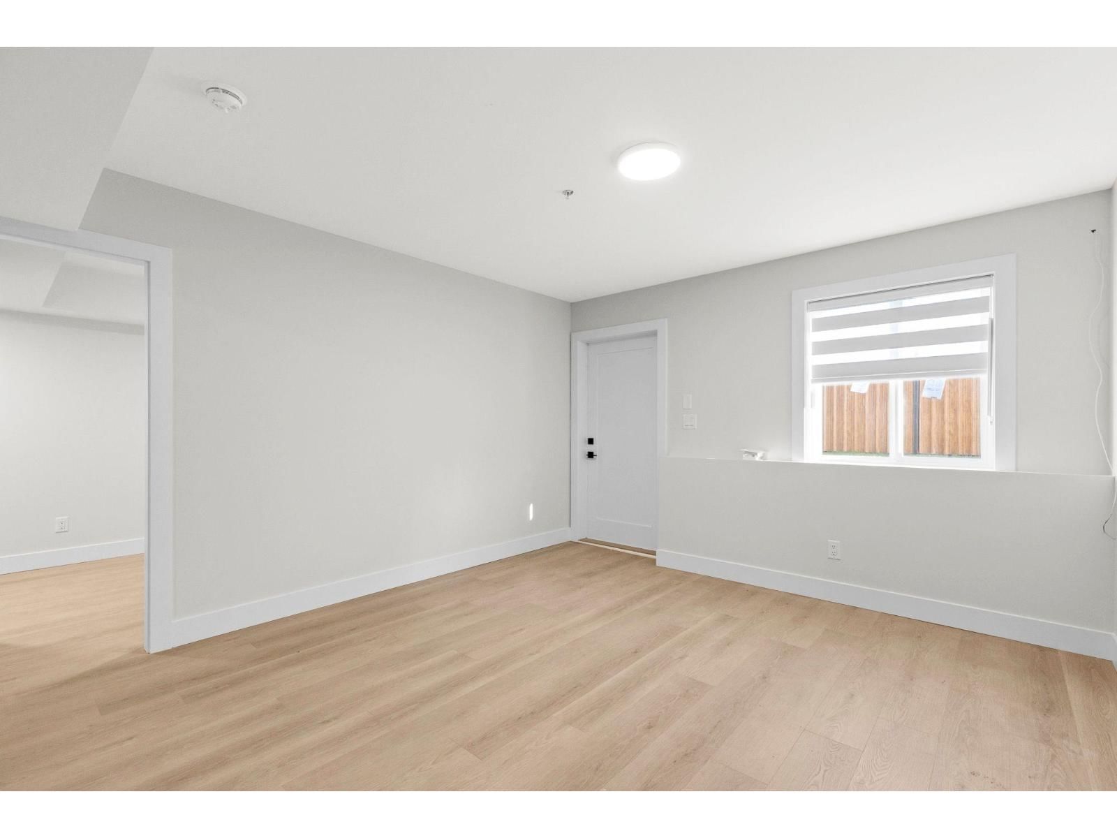 8576 DUNBAR WAY Image 32