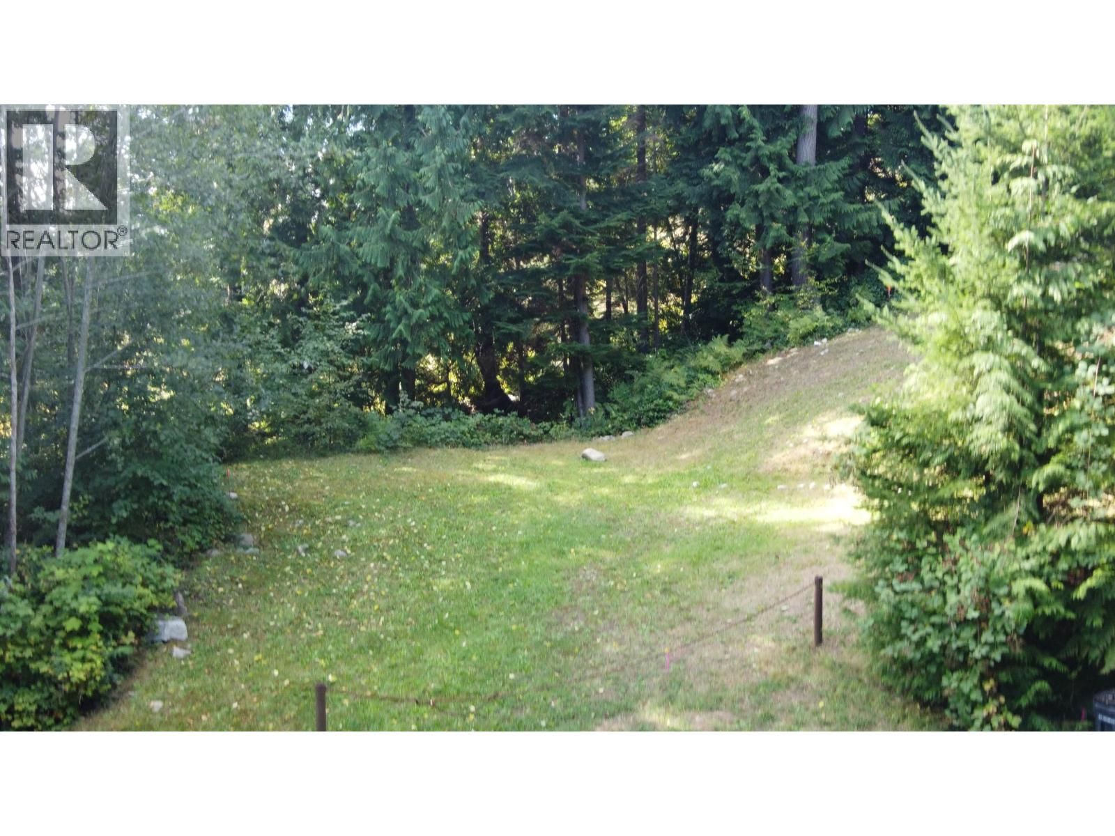 5661 SALMON DRIVE Image 8