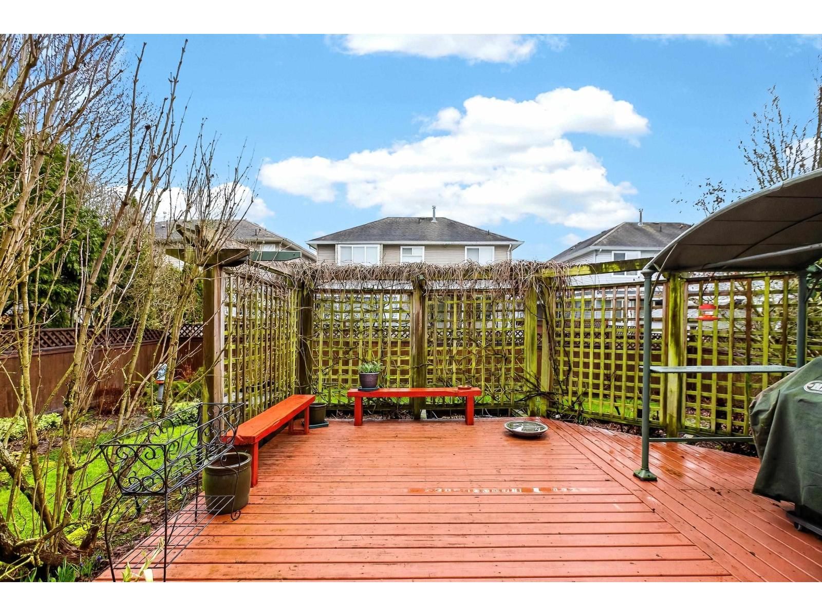 7134 196A STREET Image 35