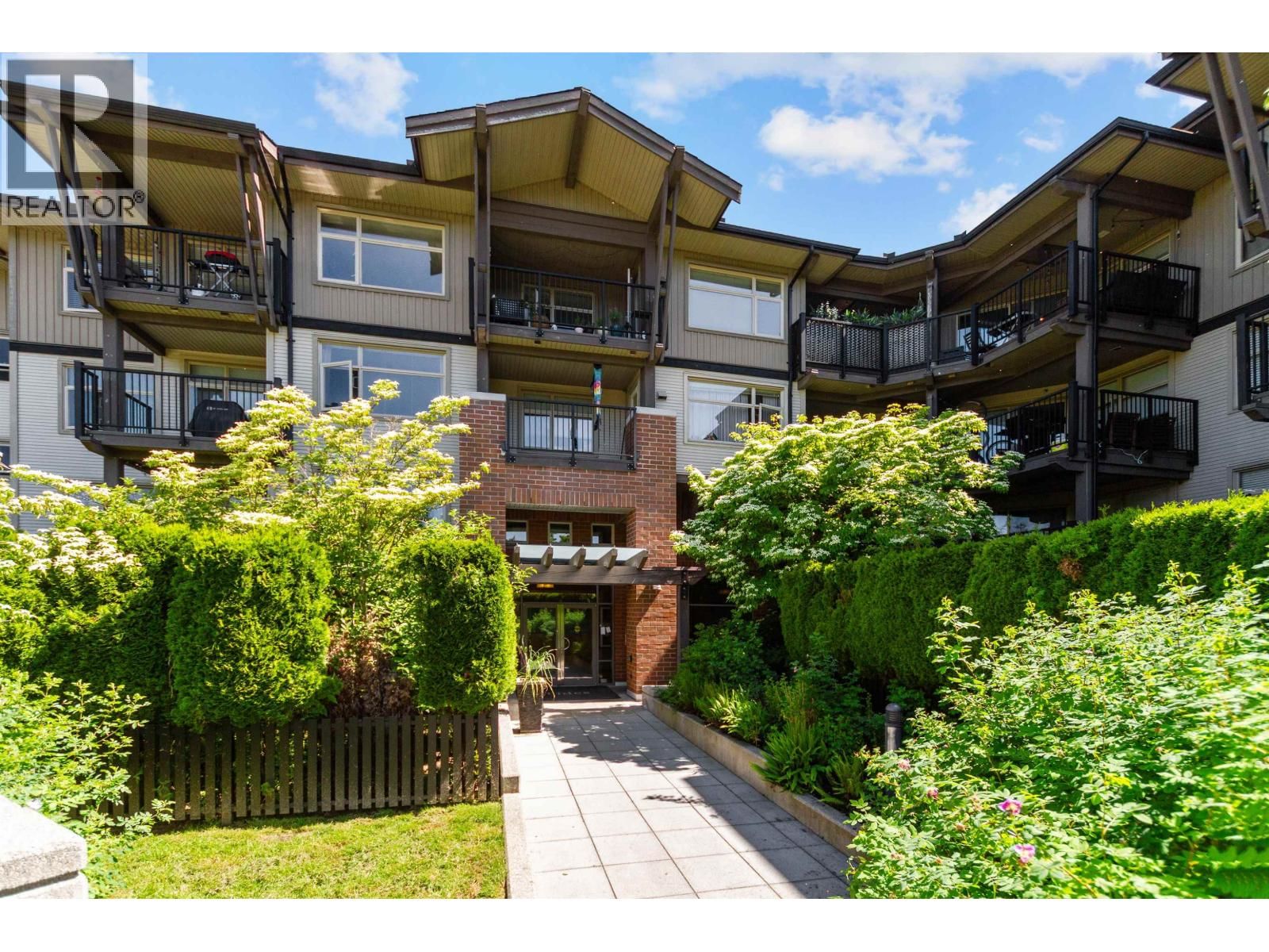 315 - 400 KLAHANIE DRIVE Image 1