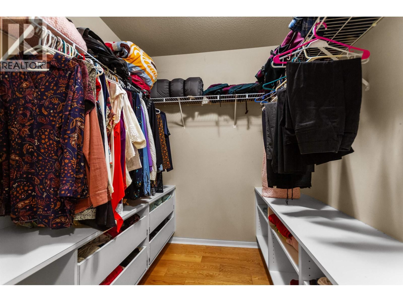 315 - 400 KLAHANIE DRIVE Image 16