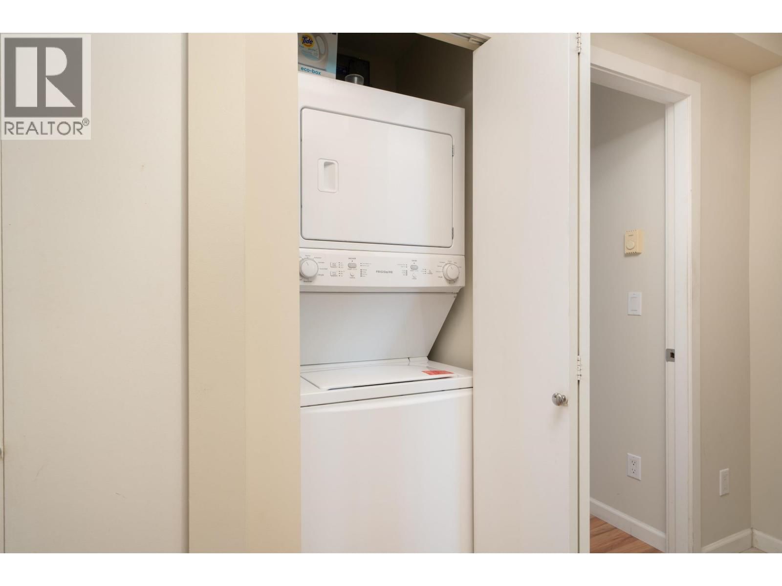 905 - 1316 11TH AVENUE Image 22