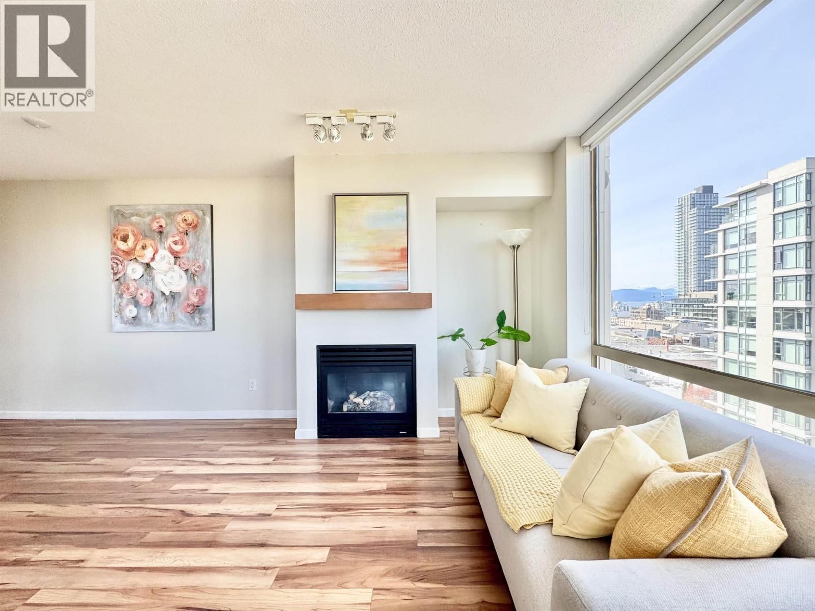 905 - 1316 11TH AVENUE Image 9