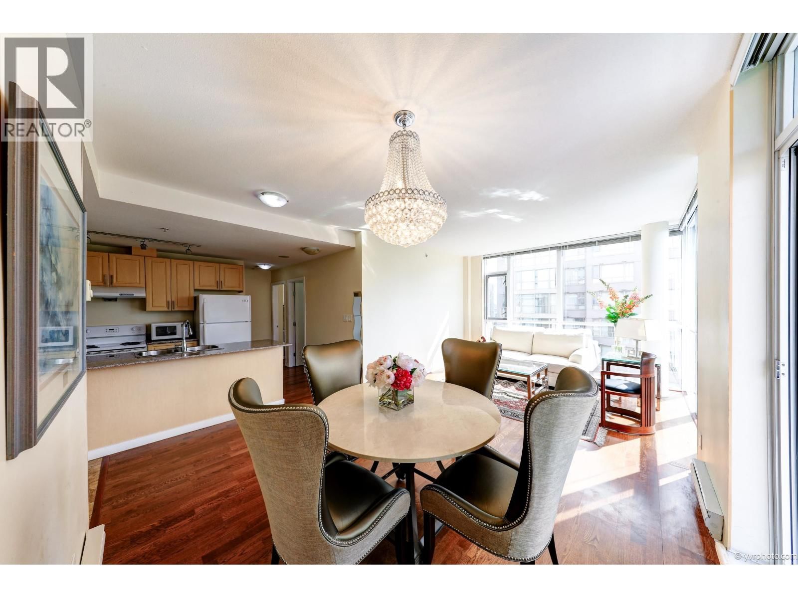 1005 - 6133 BUSWELL STREET Image 15