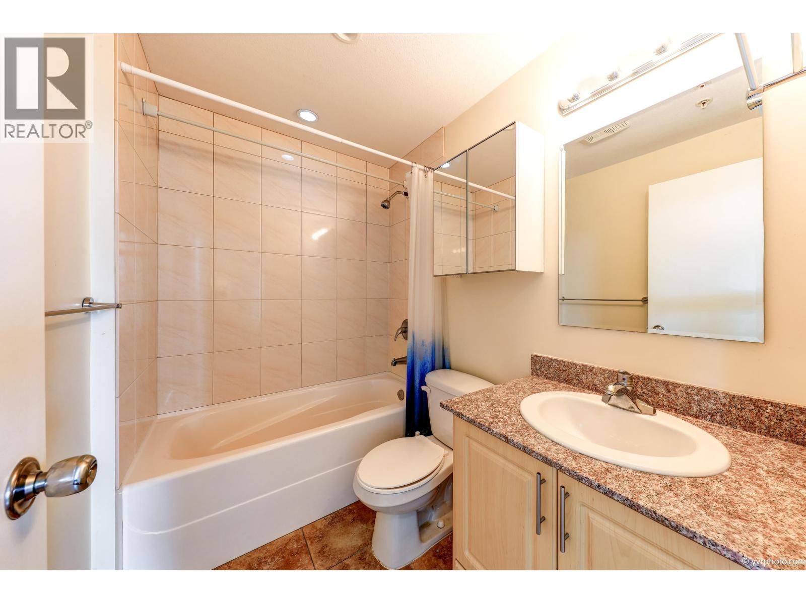 1005 - 6133 BUSWELL STREET Image 22