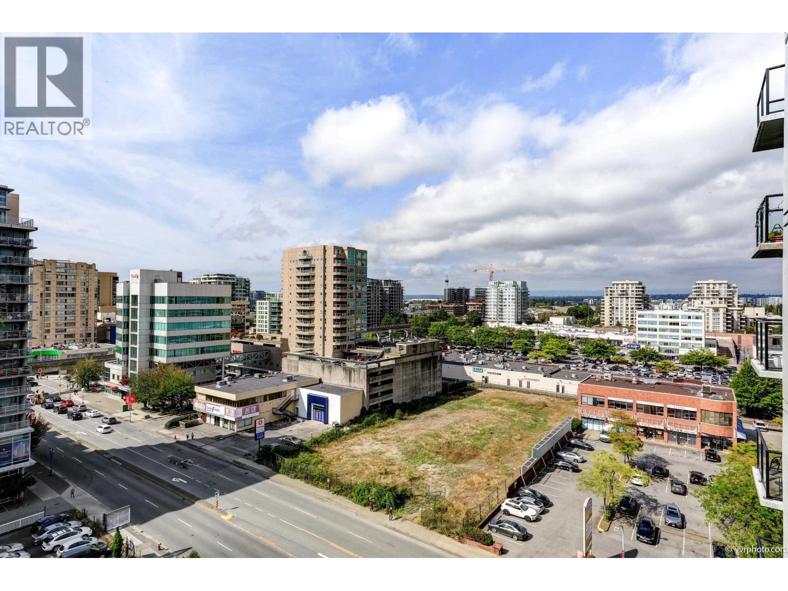 1005 - 6133 BUSWELL STREET Image 23