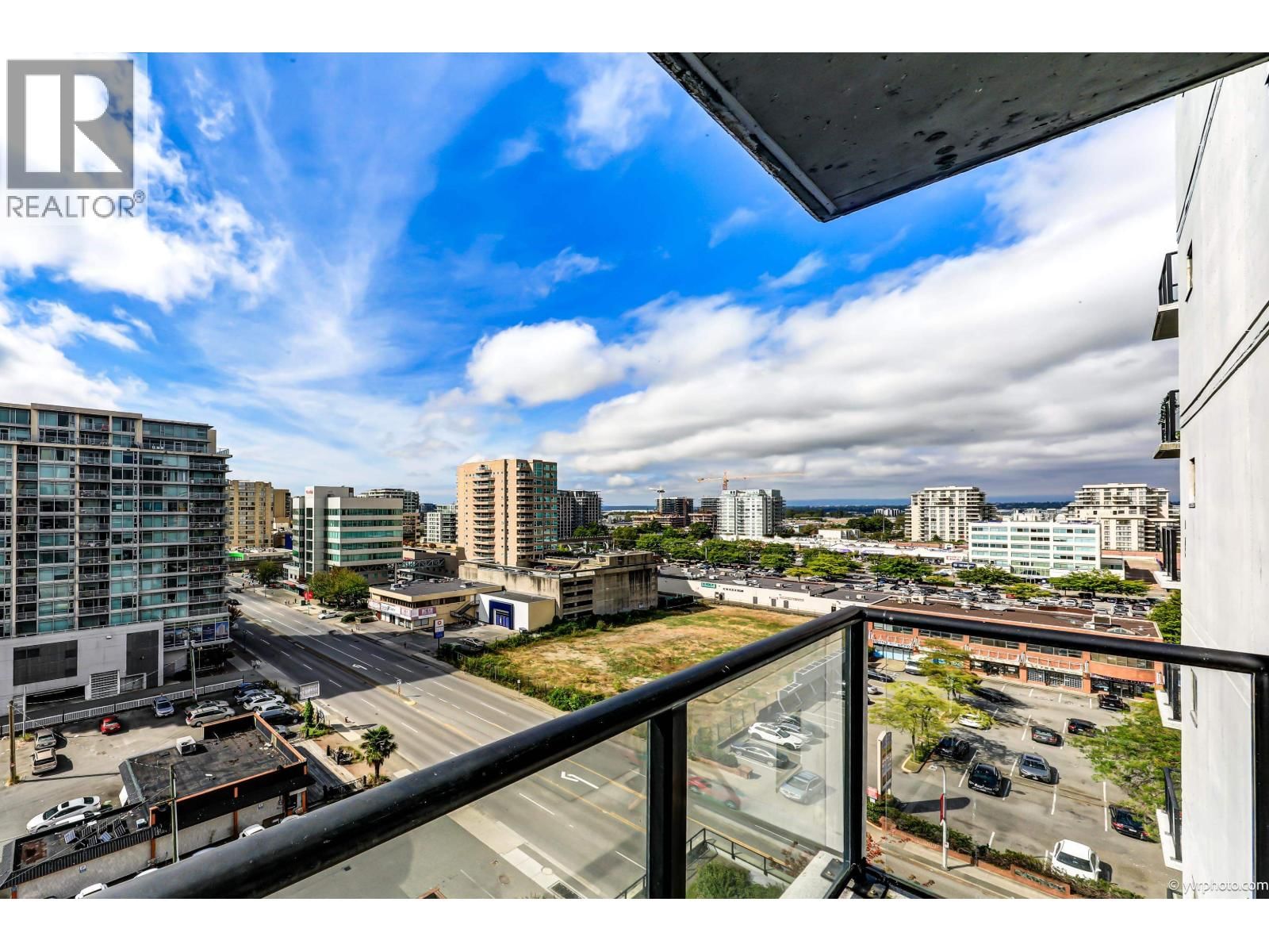 1005 - 6133 BUSWELL STREET Image 24