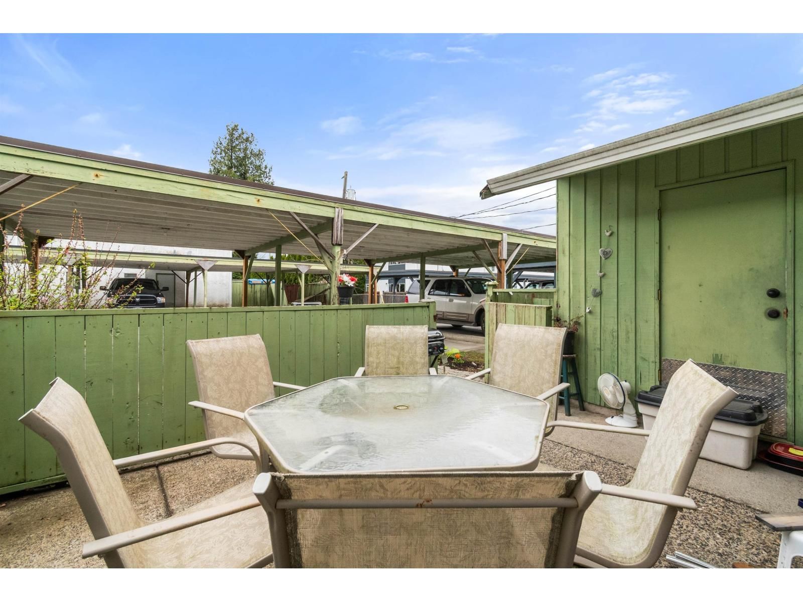 7 - 9342 HAZEL STREET Image 10