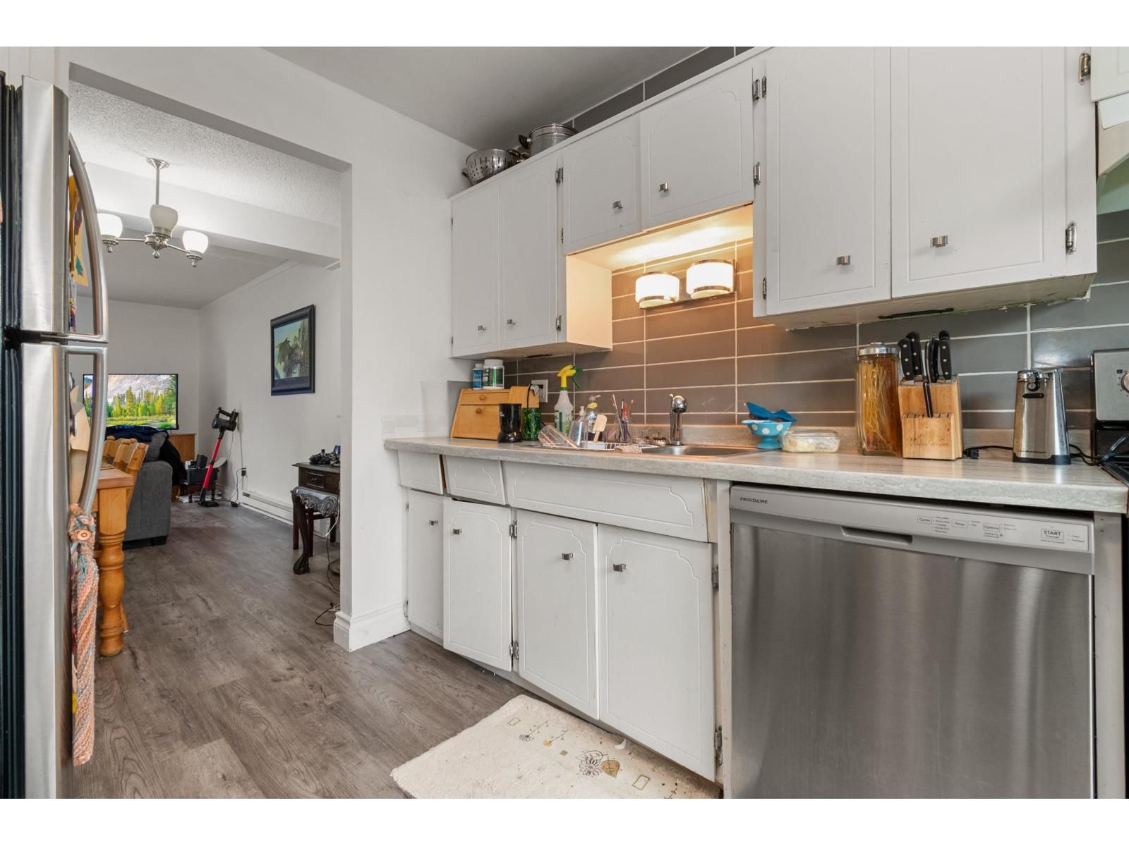 7 - 9342 HAZEL STREET Image 13