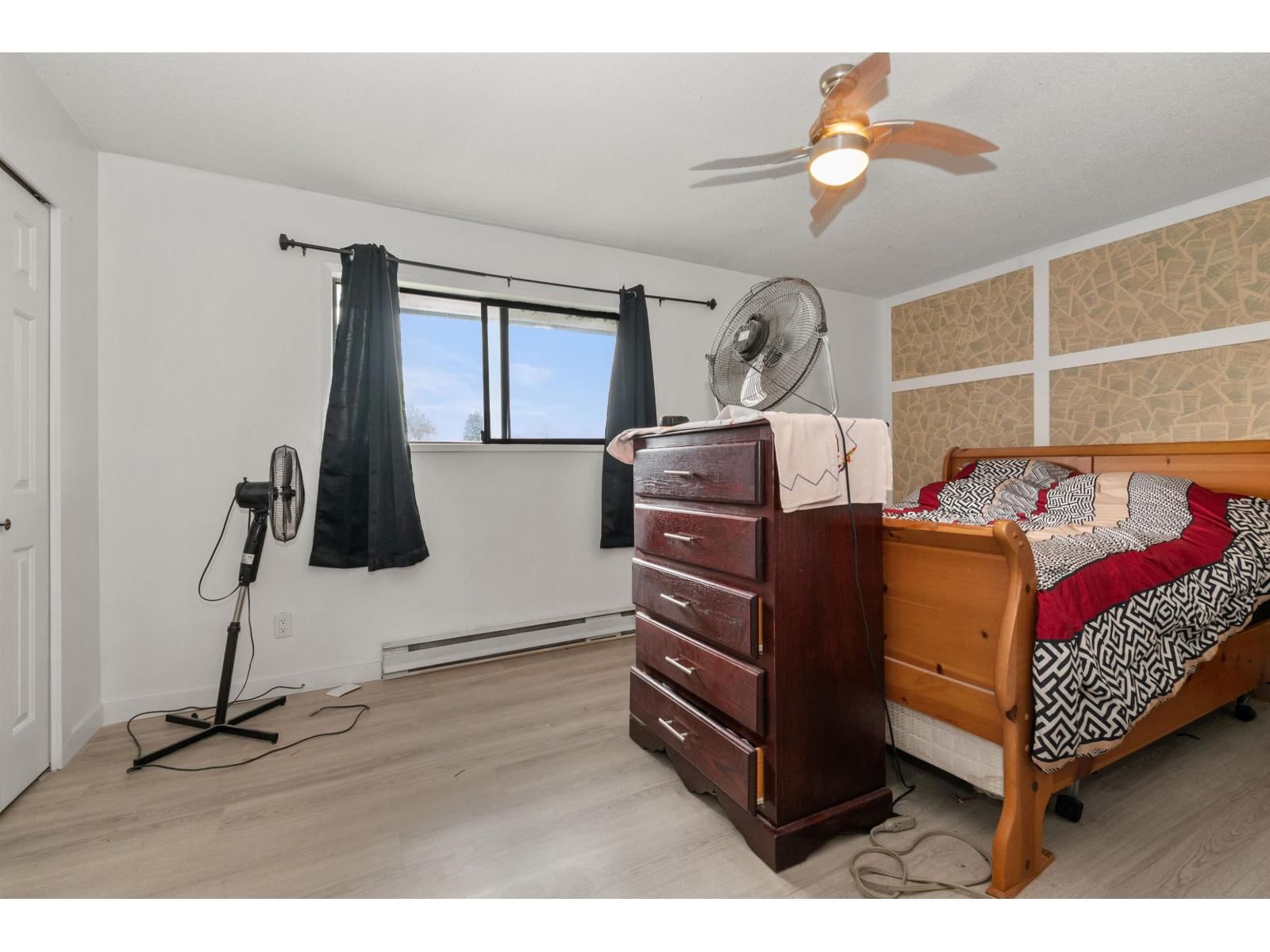 7 - 9342 HAZEL STREET Image 30