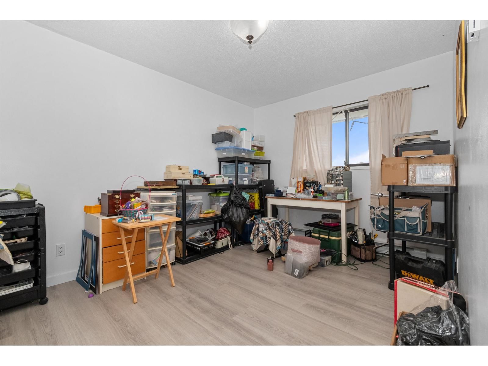 7 - 9342 HAZEL STREET Image 34