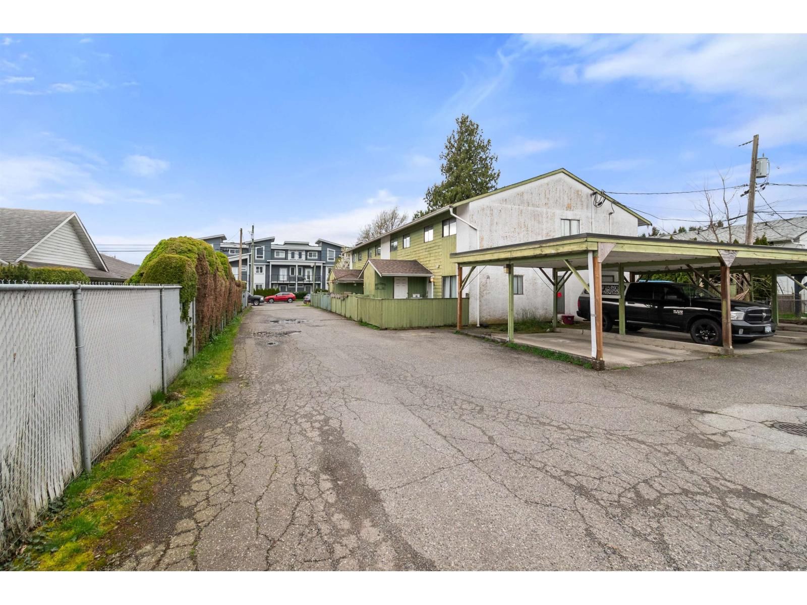 7 - 9342 HAZEL STREET Image 35