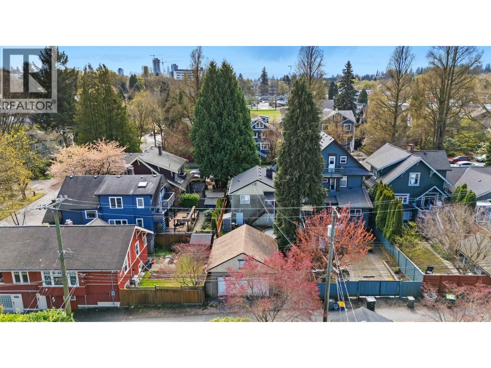 905 23 AVENUE Image 13