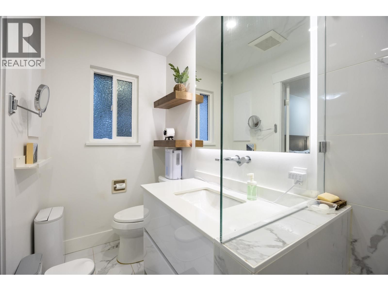 2634 ROGATE AVENUE Image 14