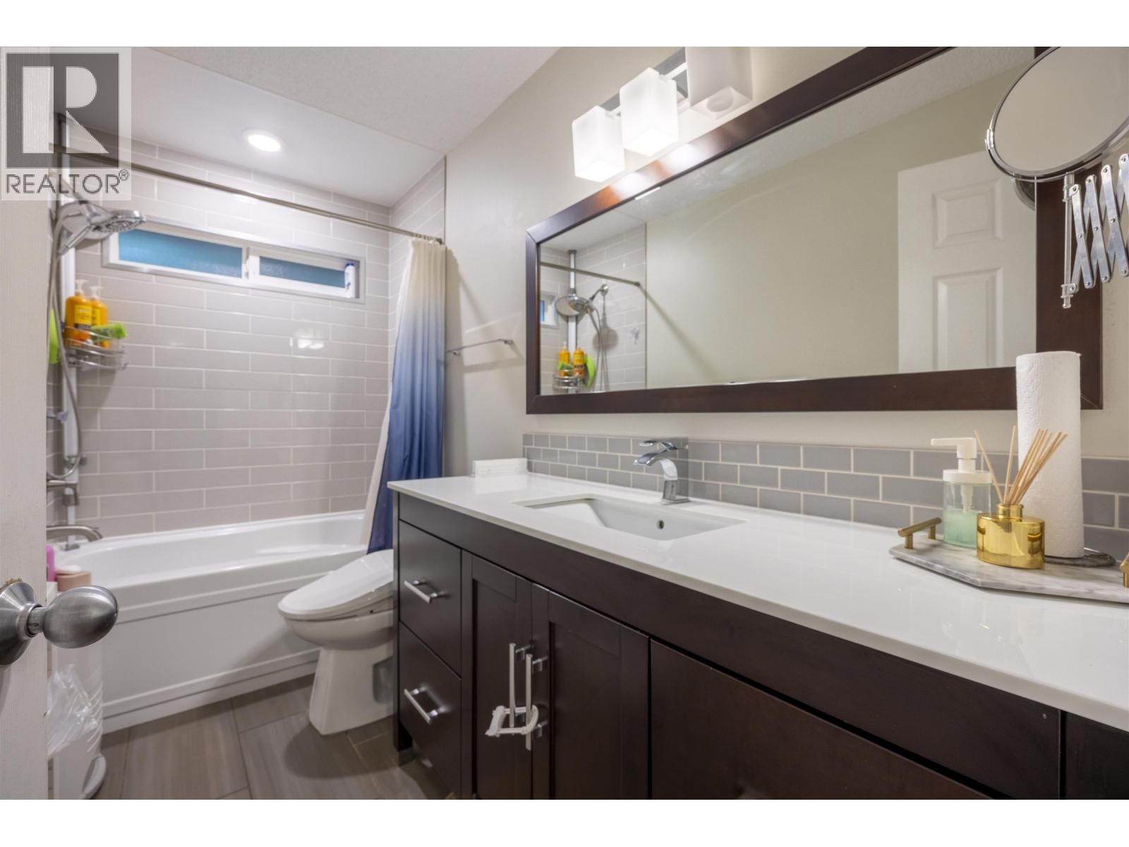 2634 ROGATE AVENUE Image 17