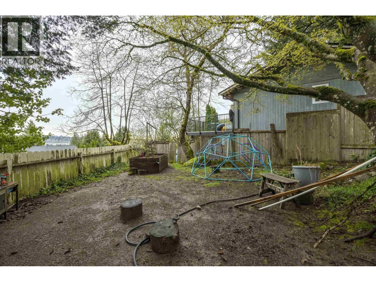 2634 ROGATE AVENUE Image 26