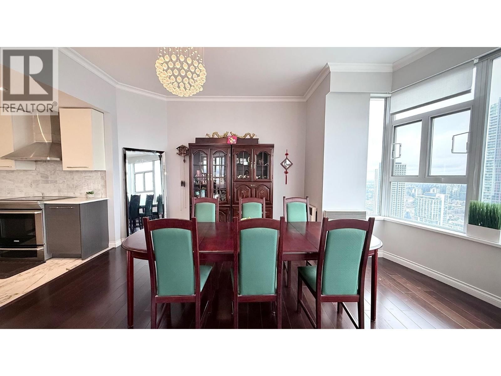 2500 - 6521 BONSOR AVENUE Image 12