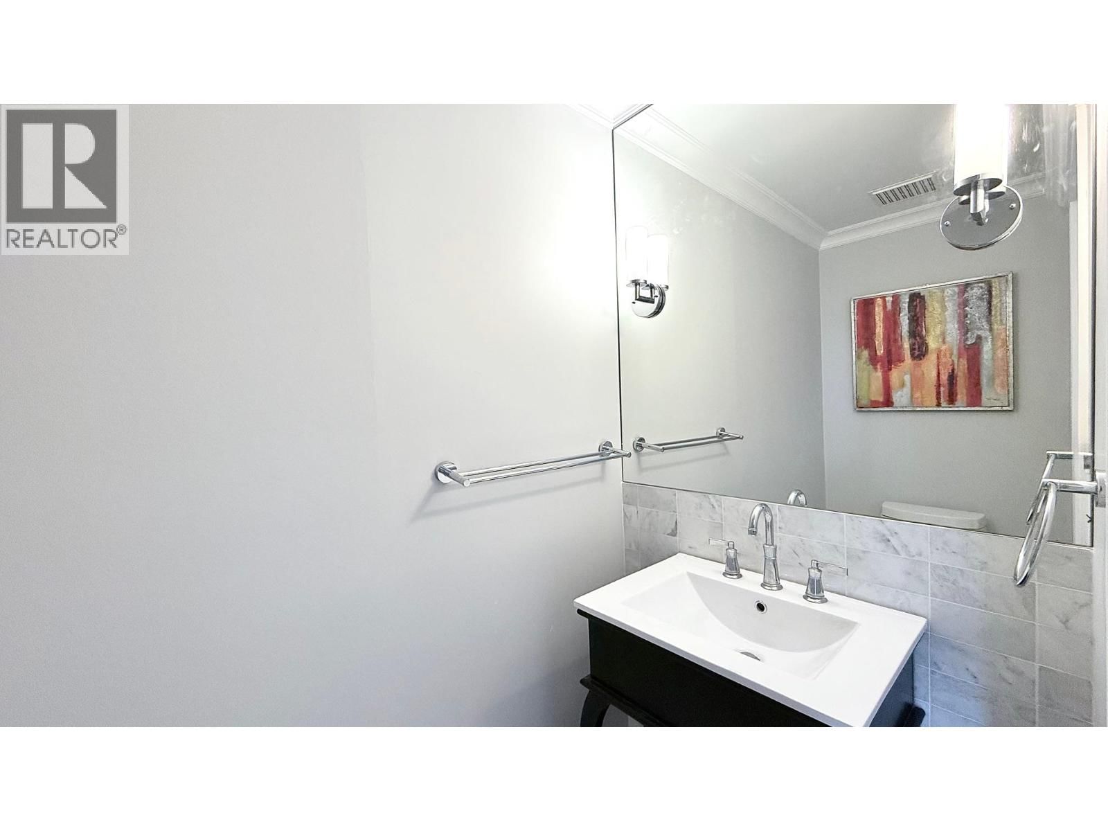 2500 - 6521 BONSOR AVENUE Image 14