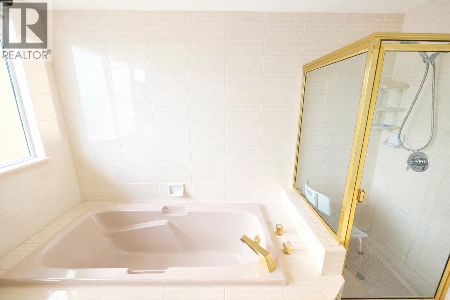 2500 - 6521 BONSOR AVENUE Image 21