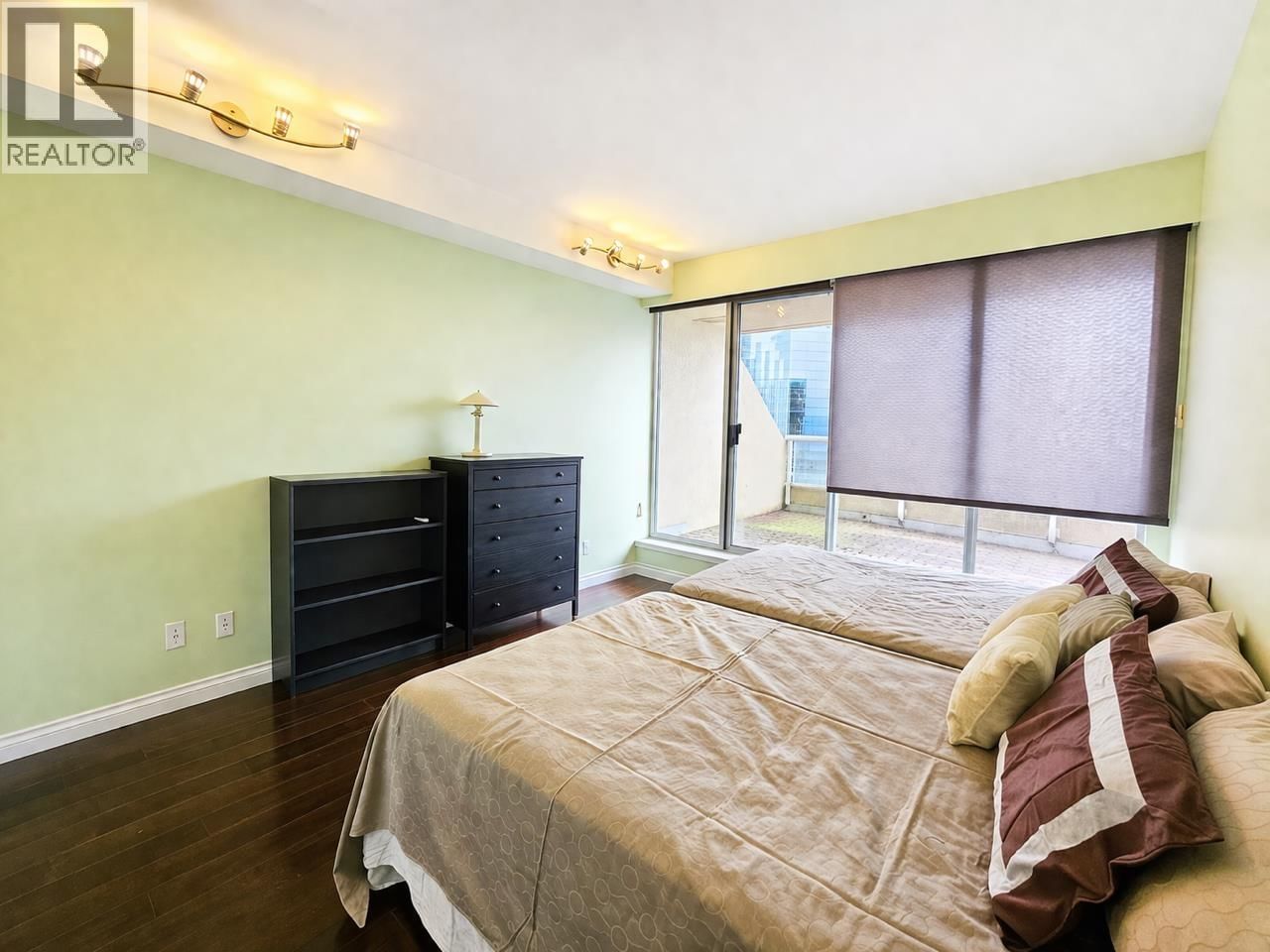 2500 - 6521 BONSOR AVENUE Image 23