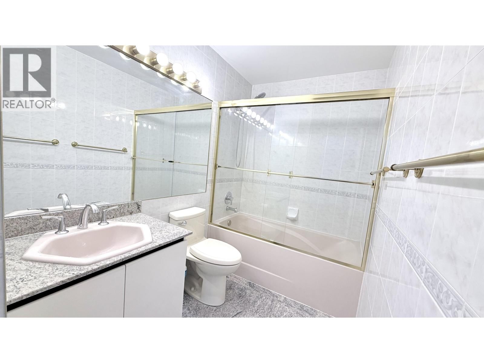 2500 - 6521 BONSOR AVENUE Image 26