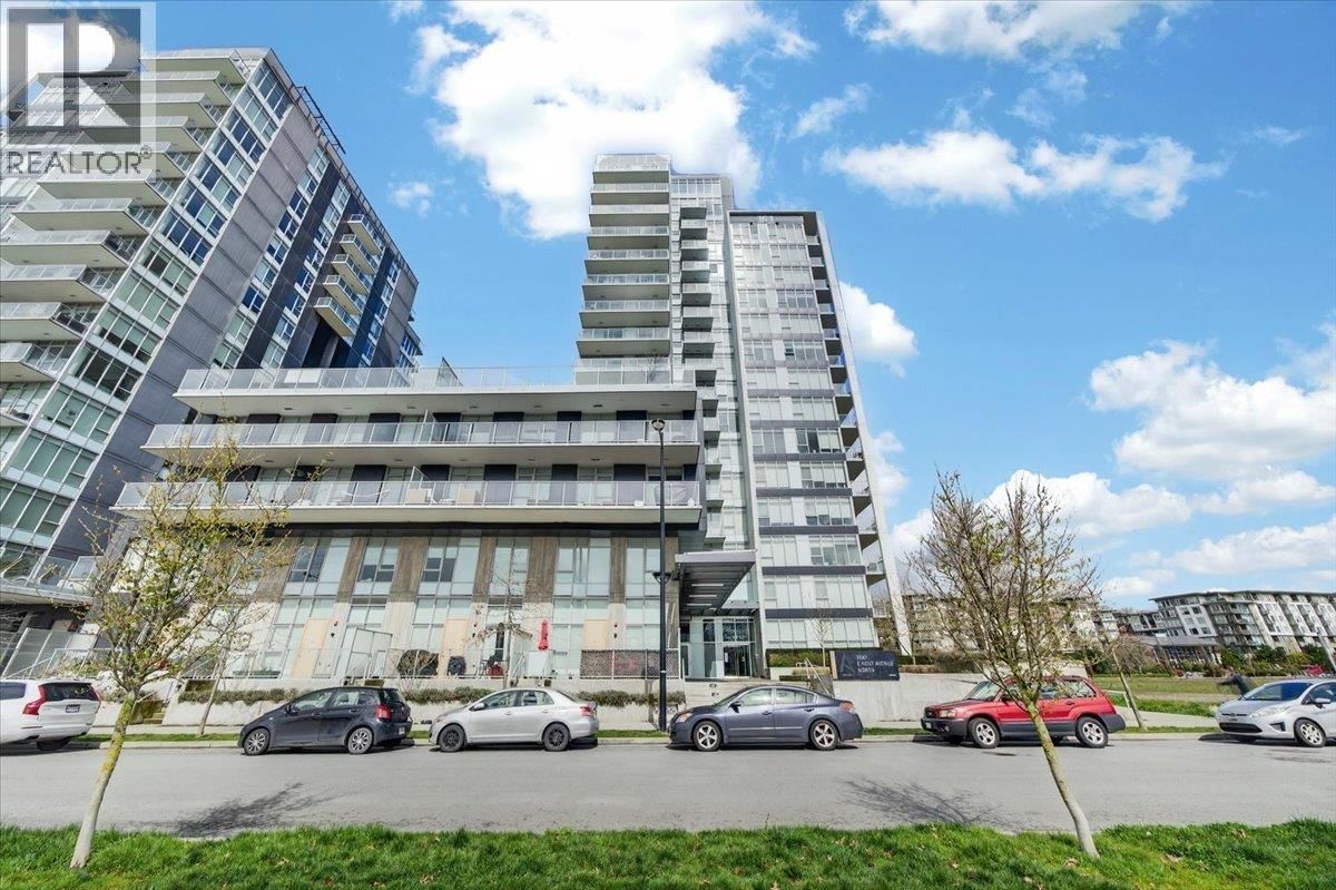 1403 - 3581 KENT AVENUE NORTH AVENUE Image 1