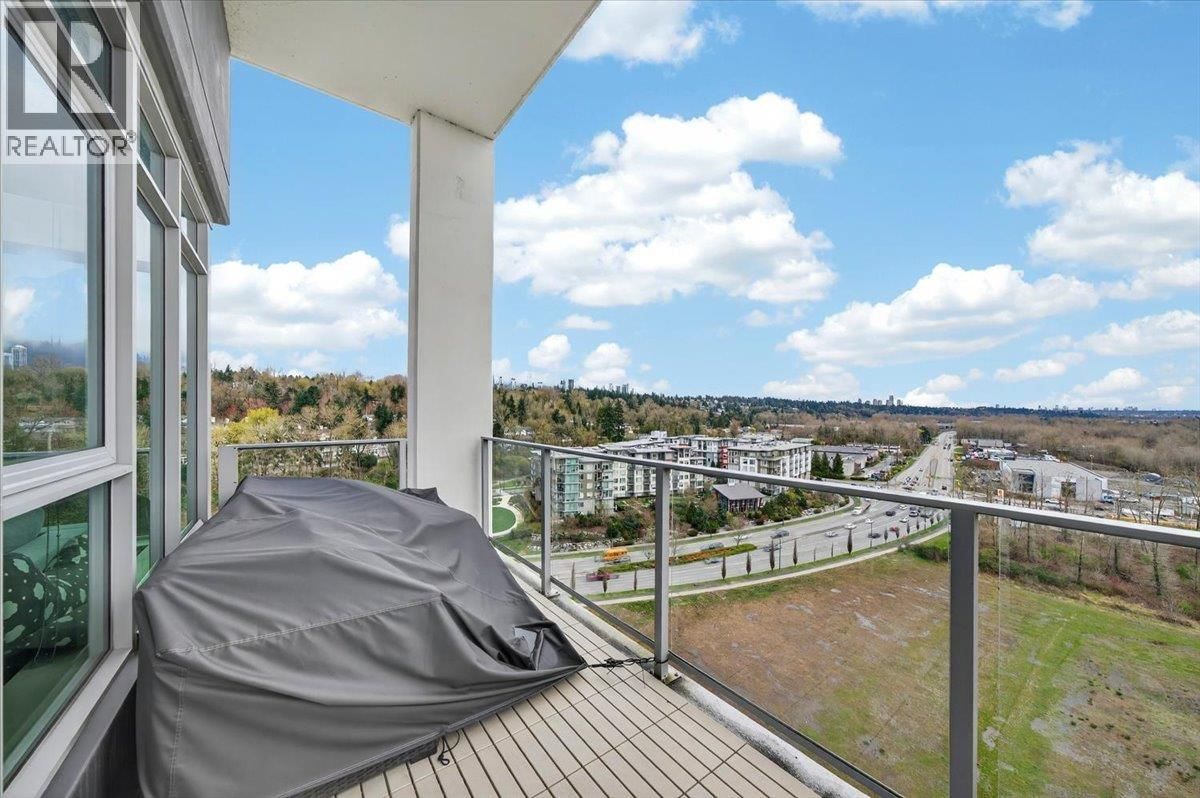 1403 - 3581 KENT AVENUE NORTH AVENUE Image 11