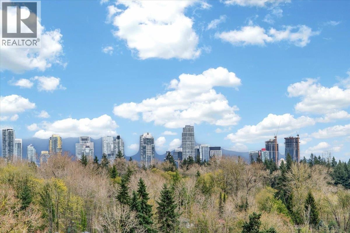 1403 - 3581 KENT AVENUE NORTH AVENUE Image 14