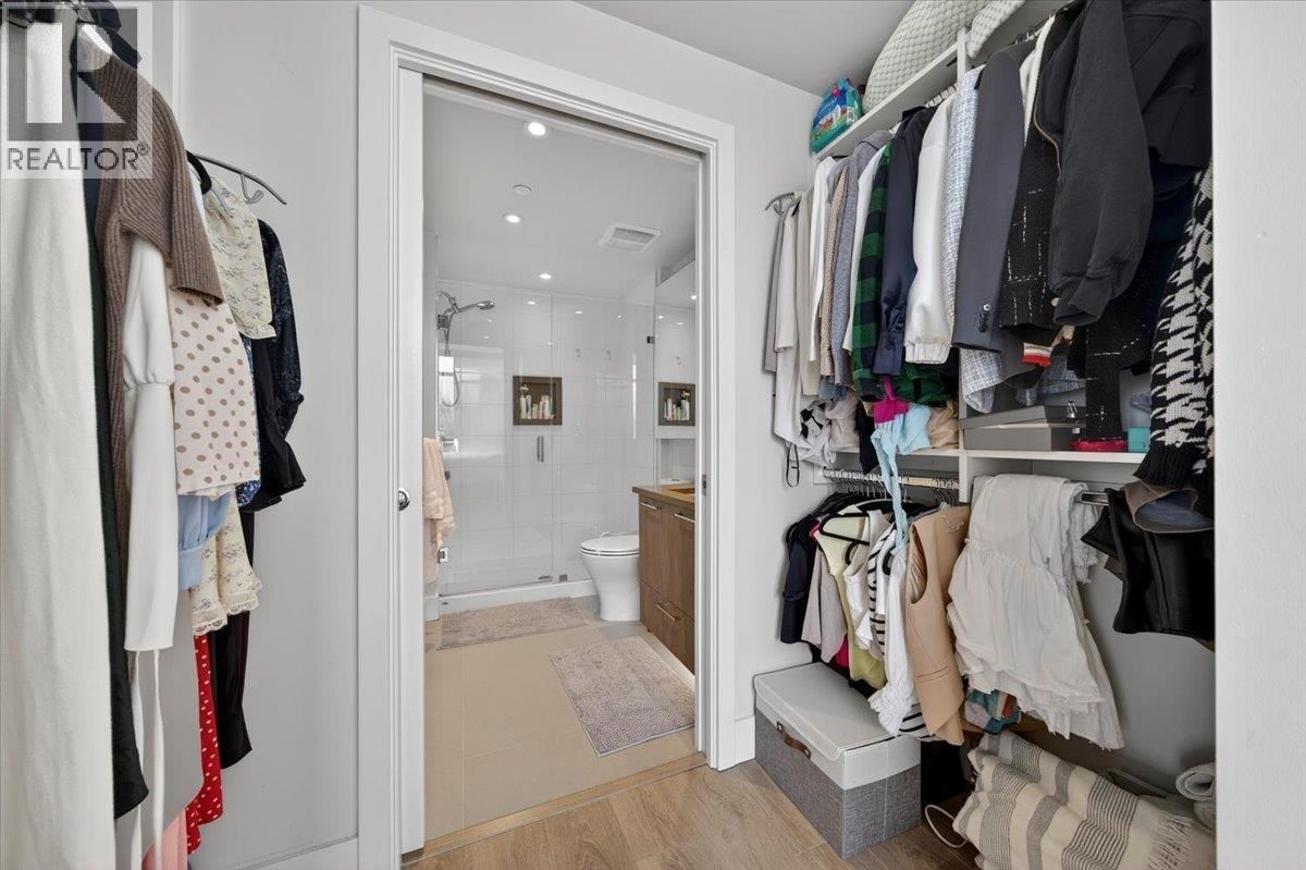 1403 - 3581 KENT AVENUE NORTH AVENUE Image 16