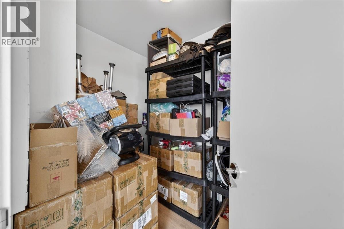 1403 - 3581 KENT AVENUE NORTH AVENUE Image 18