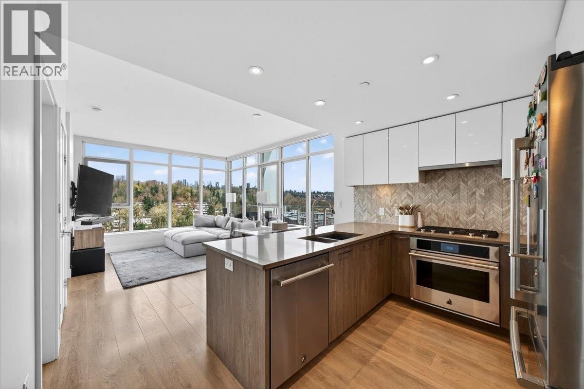 1403 - 3581 KENT AVENUE NORTH AVENUE Image 4