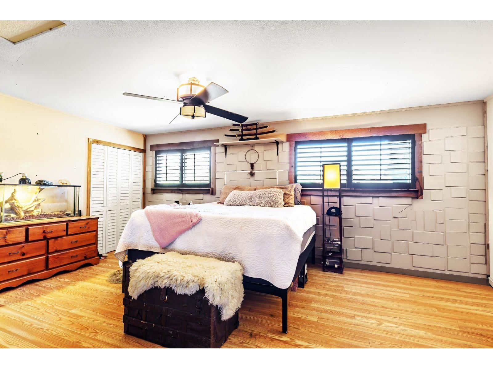 7655 WOODCOCK CRESCENT Image 11