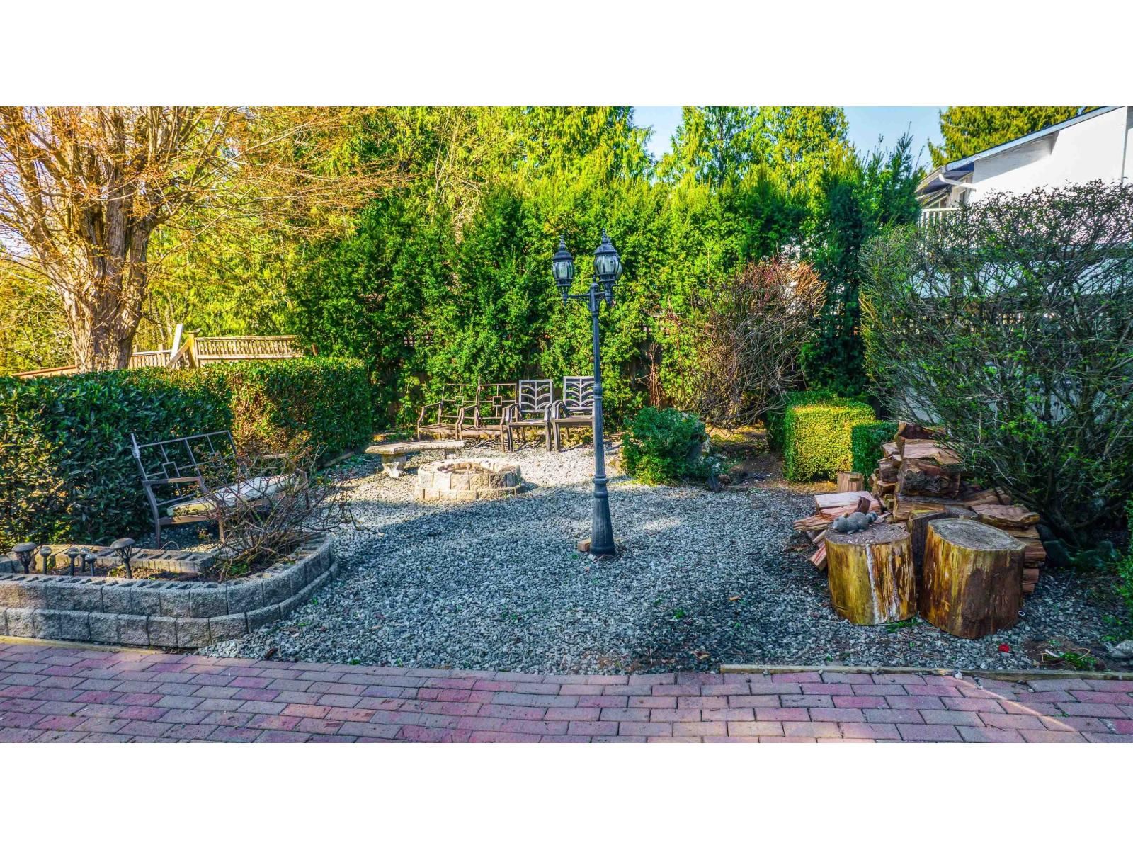 7655 WOODCOCK CRESCENT Image 31