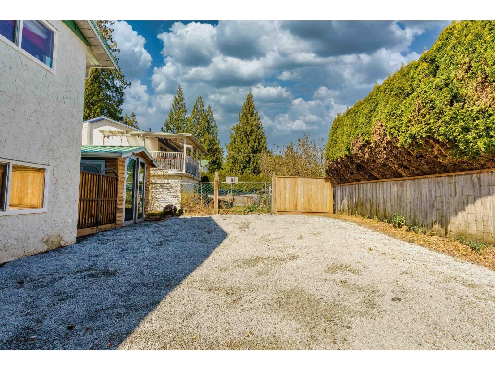 7655 WOODCOCK CRESCENT Image 37