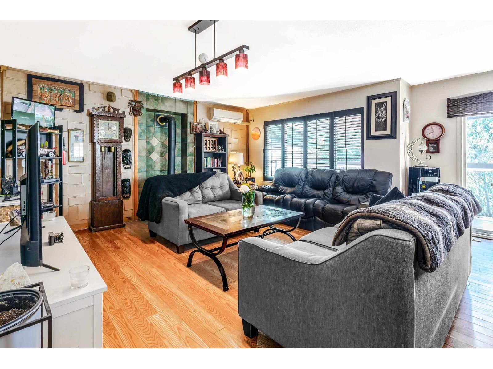 7655 WOODCOCK CRESCENT Image 5