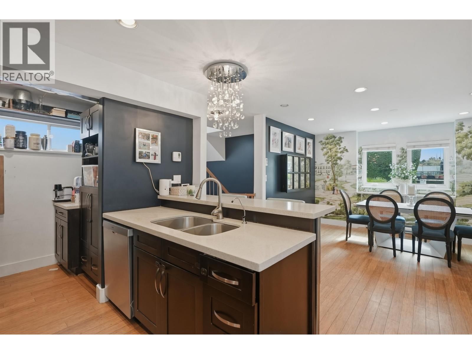 2015 CREELMAN AVENUE Image 13