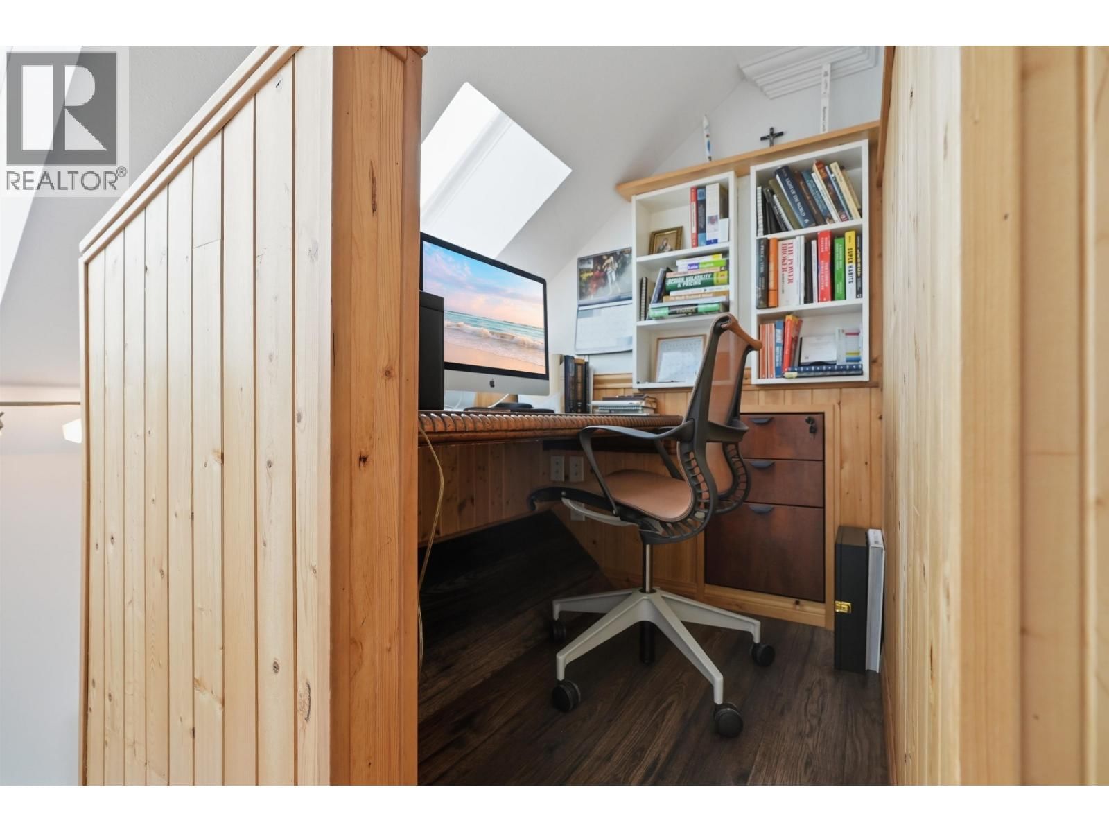 2015 CREELMAN AVENUE Image 25