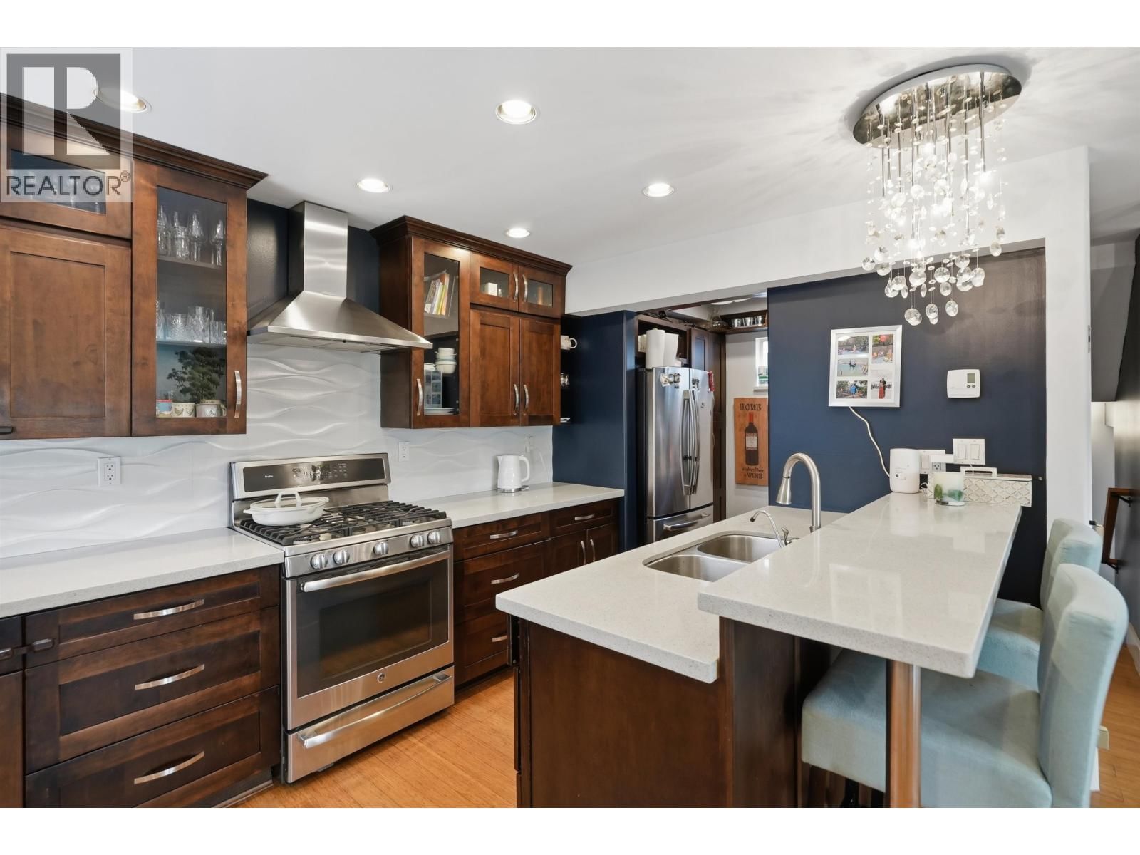 2015 CREELMAN AVENUE Image 5