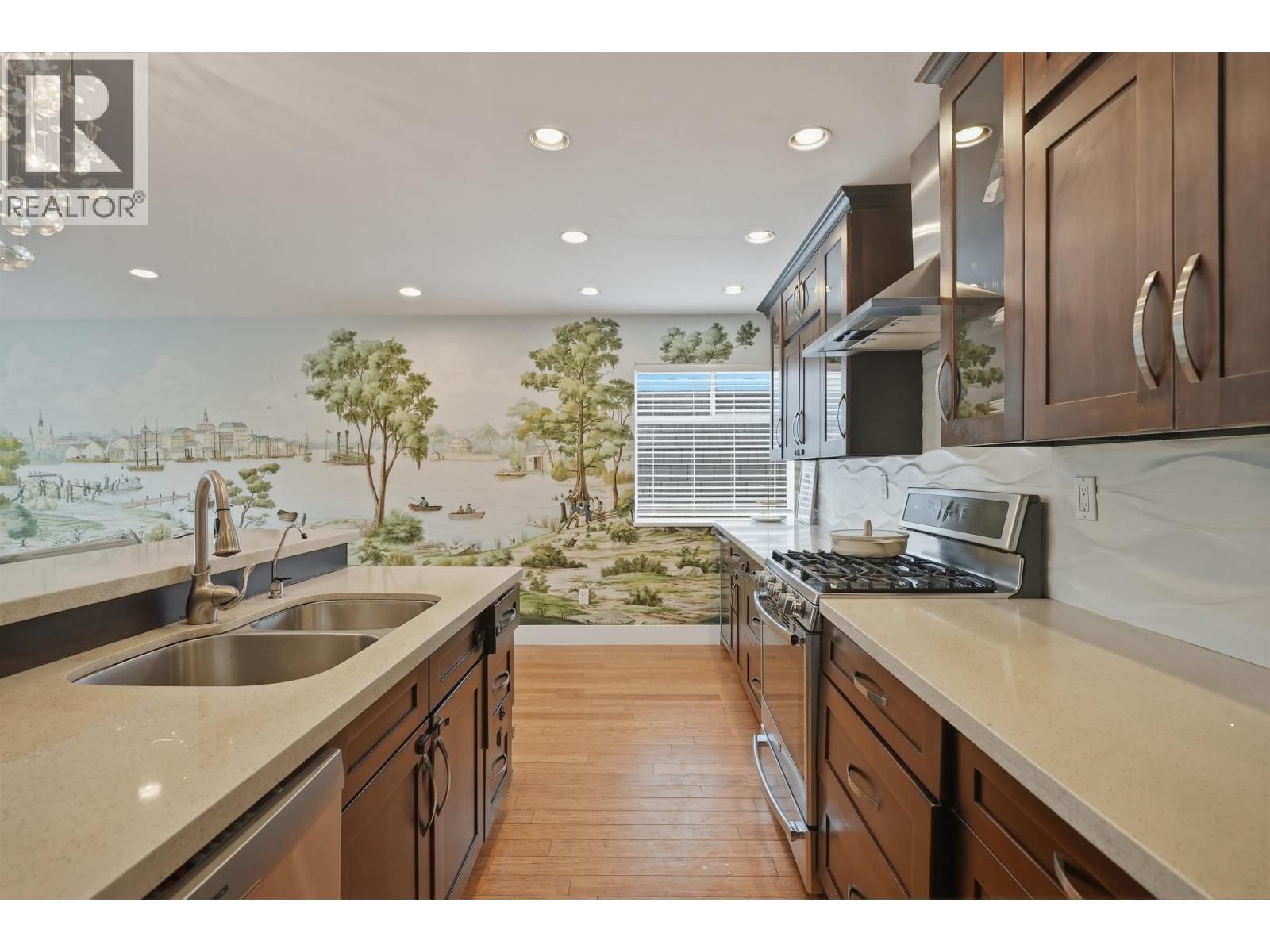 2015 CREELMAN AVENUE Image 6